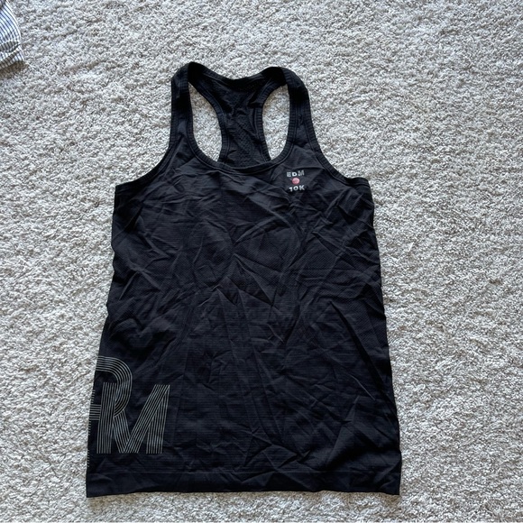 Lululemon Race Tank - Picture 2 of 3